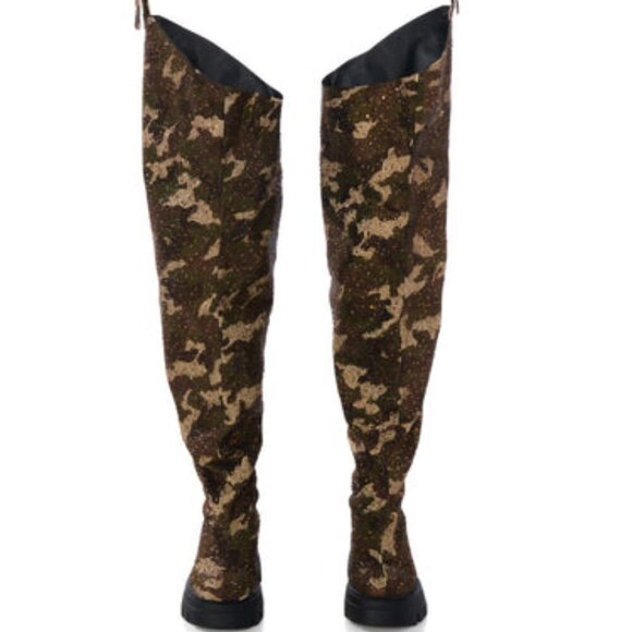 AZALEA WANG " COWGIRL CRUSIN " RHINESTONE CAMO FLATFORM CHAP BOOT - Picture 2 of 11